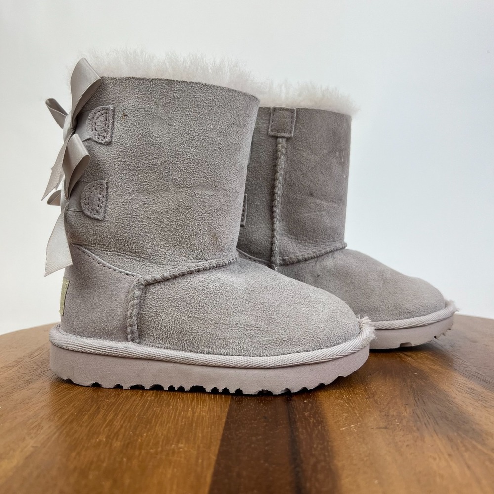 Little Kids Ugg Mini Bailey Bow II Purple Sheepskin Lined Suede Boots Size 8 C